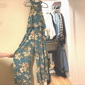 Peach Love California - Gorgeous Floral Jumper